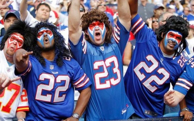 Buffalo-fans-930x582